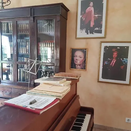 Bed & Breakfast La Table De Pierre 3*